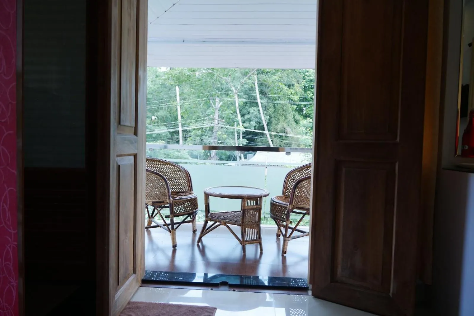 Essence Munnar Bed & Breakfast